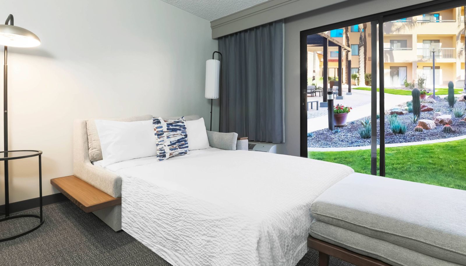 Camera - Courtyard by Marriott Tucson Airport