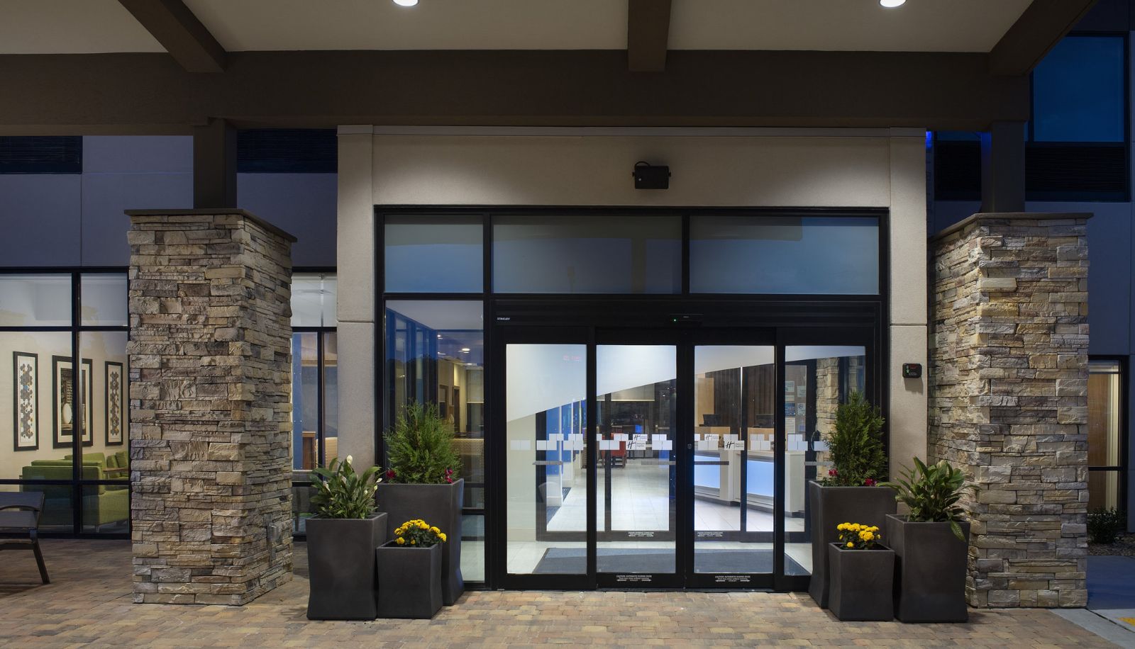 Info - Holiday Inn Express & Suites KINGSLAND I-95-NAVAL BASE AREA by IHG