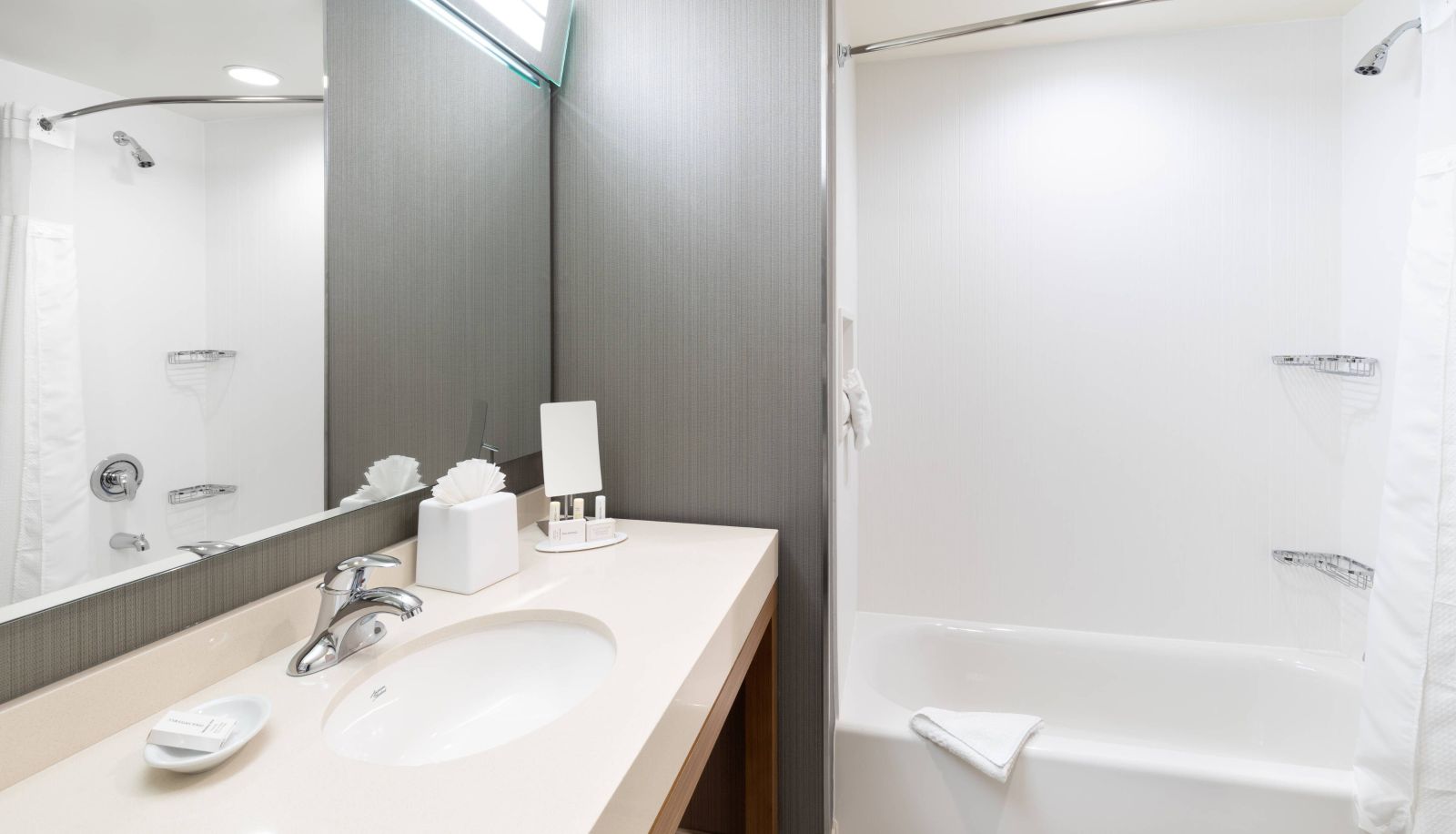 Zimmer - Courtyard by Marriott Bowie