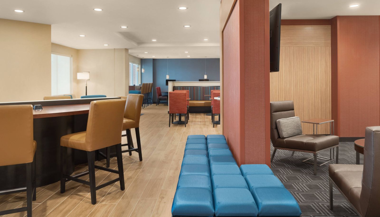 Lobby - TownePlace Suites by Marriott Dubuque Downtown