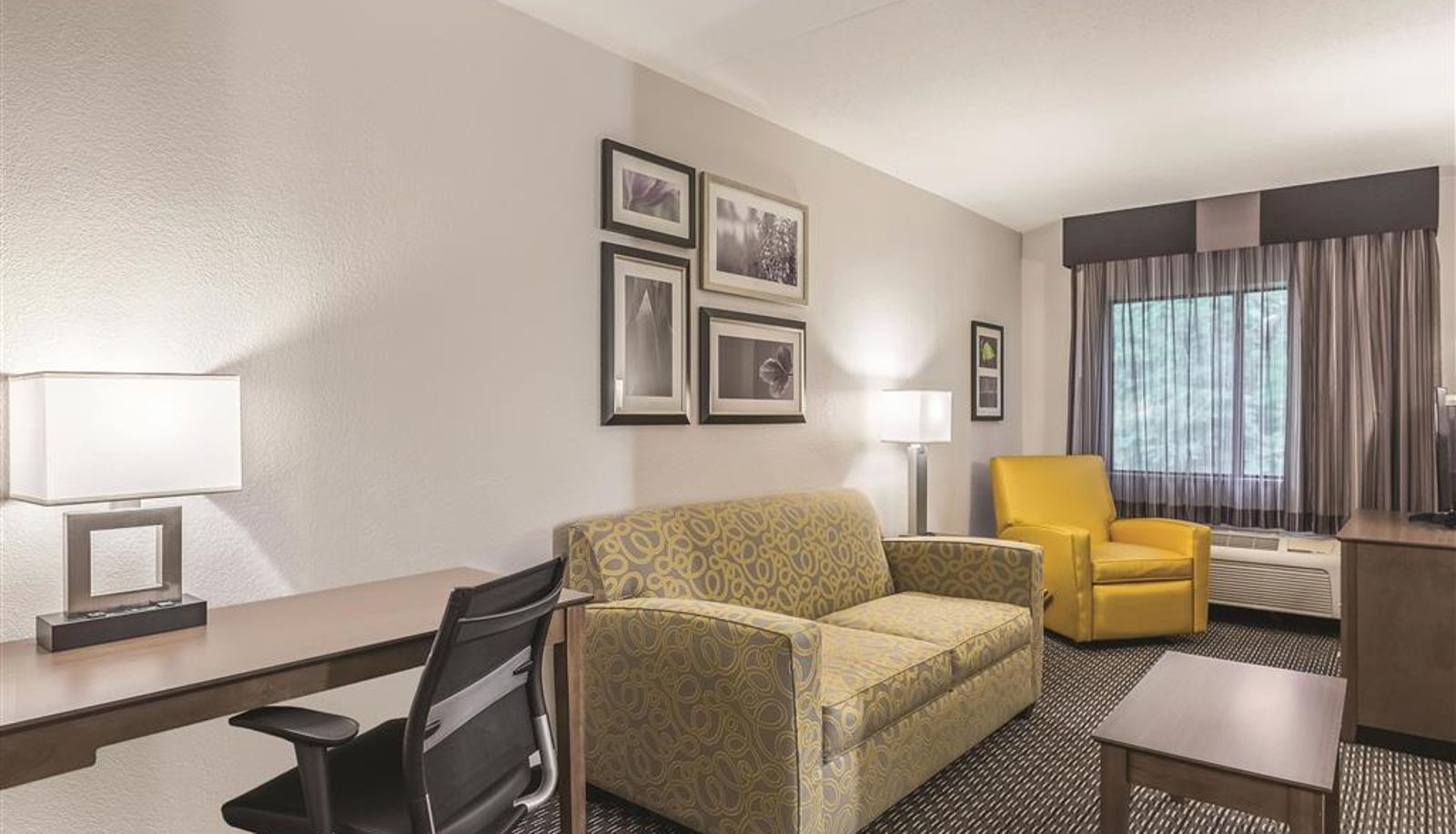 Zimmer - La Quinta Inn & Suites by Wyndham Columbia / Fort Meade