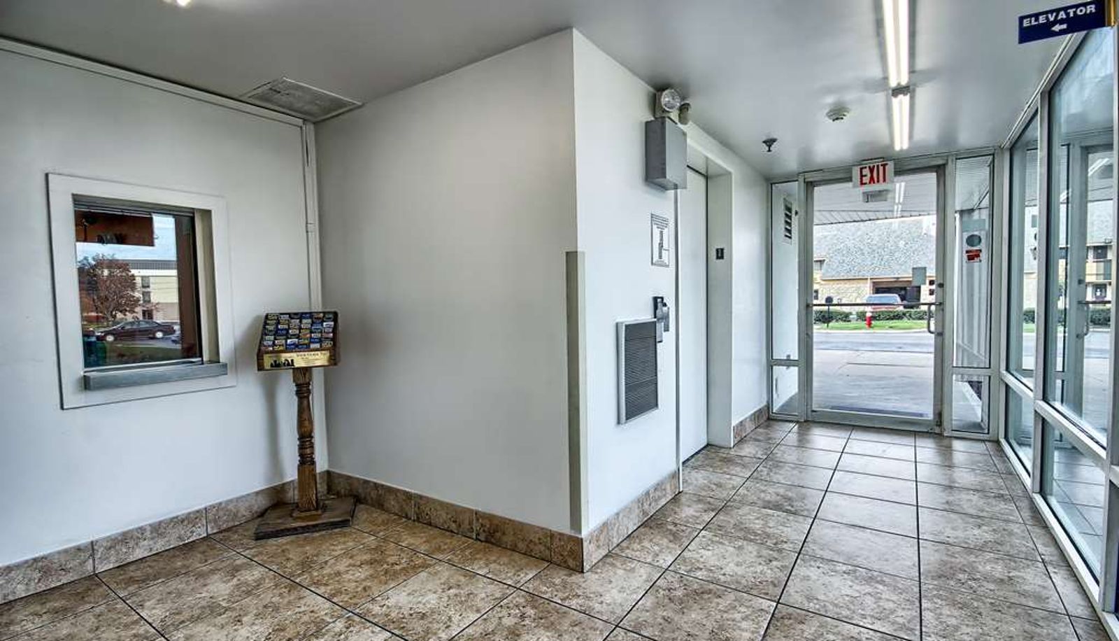 Sala - Motel 6 Columbus West