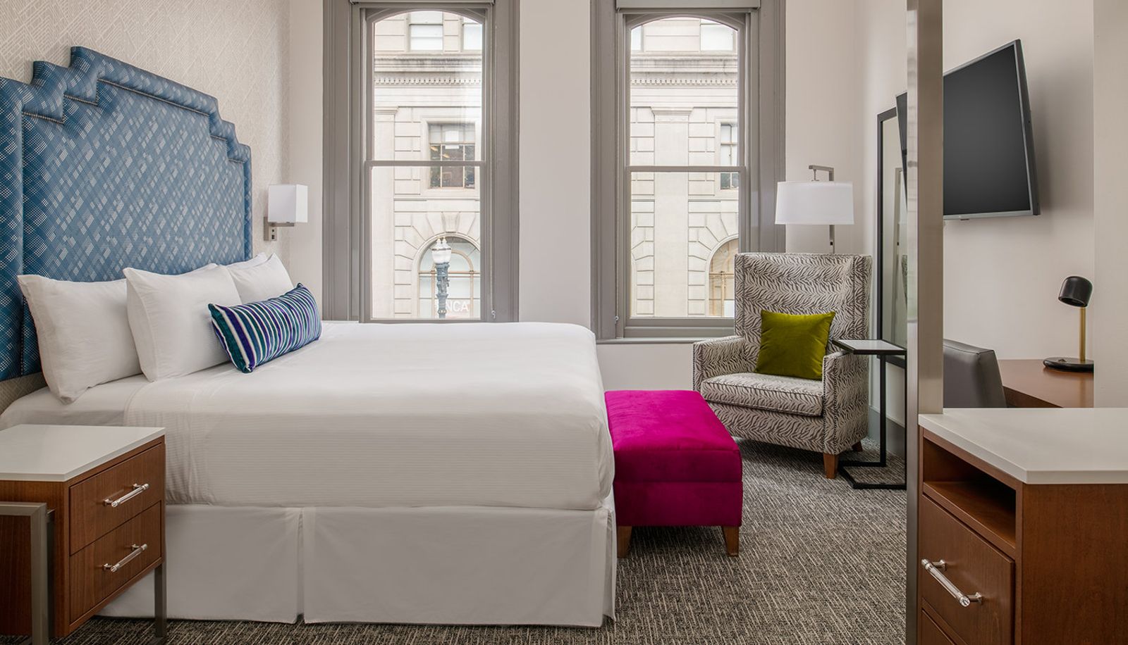 Room - Harlow Hotel