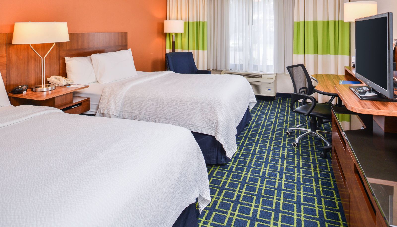 Zimmer - Fairfield Inn by Mariott Corning Riverside