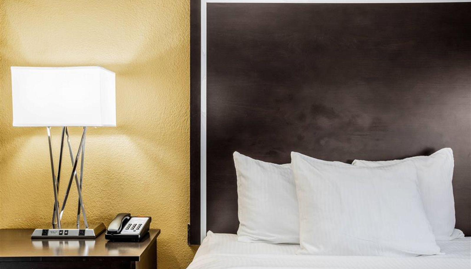 Kamer - La Quinta Inn & Suites by Wyndham Emporia