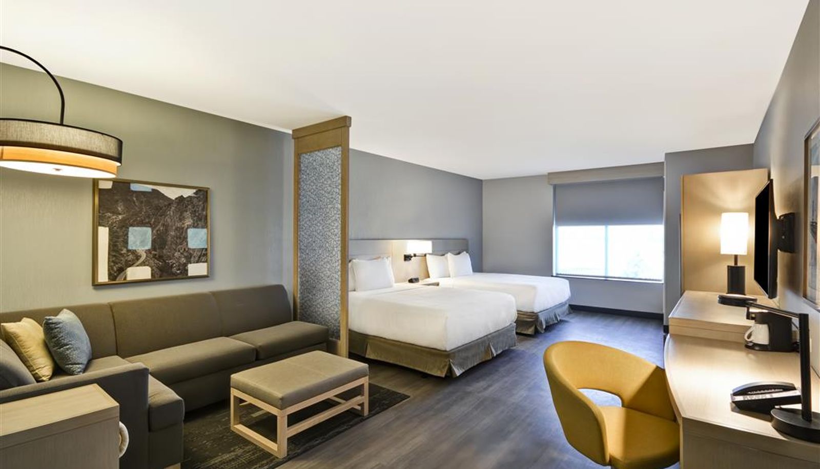 Zimmer - Hyatt Place Fresno