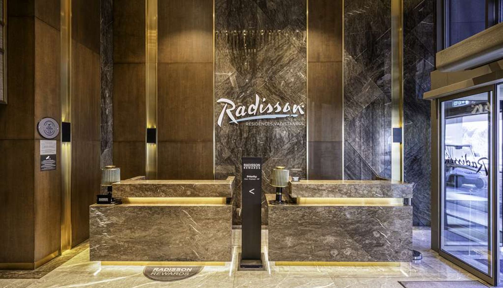 Hall - Radisson Residences Vadistanbul