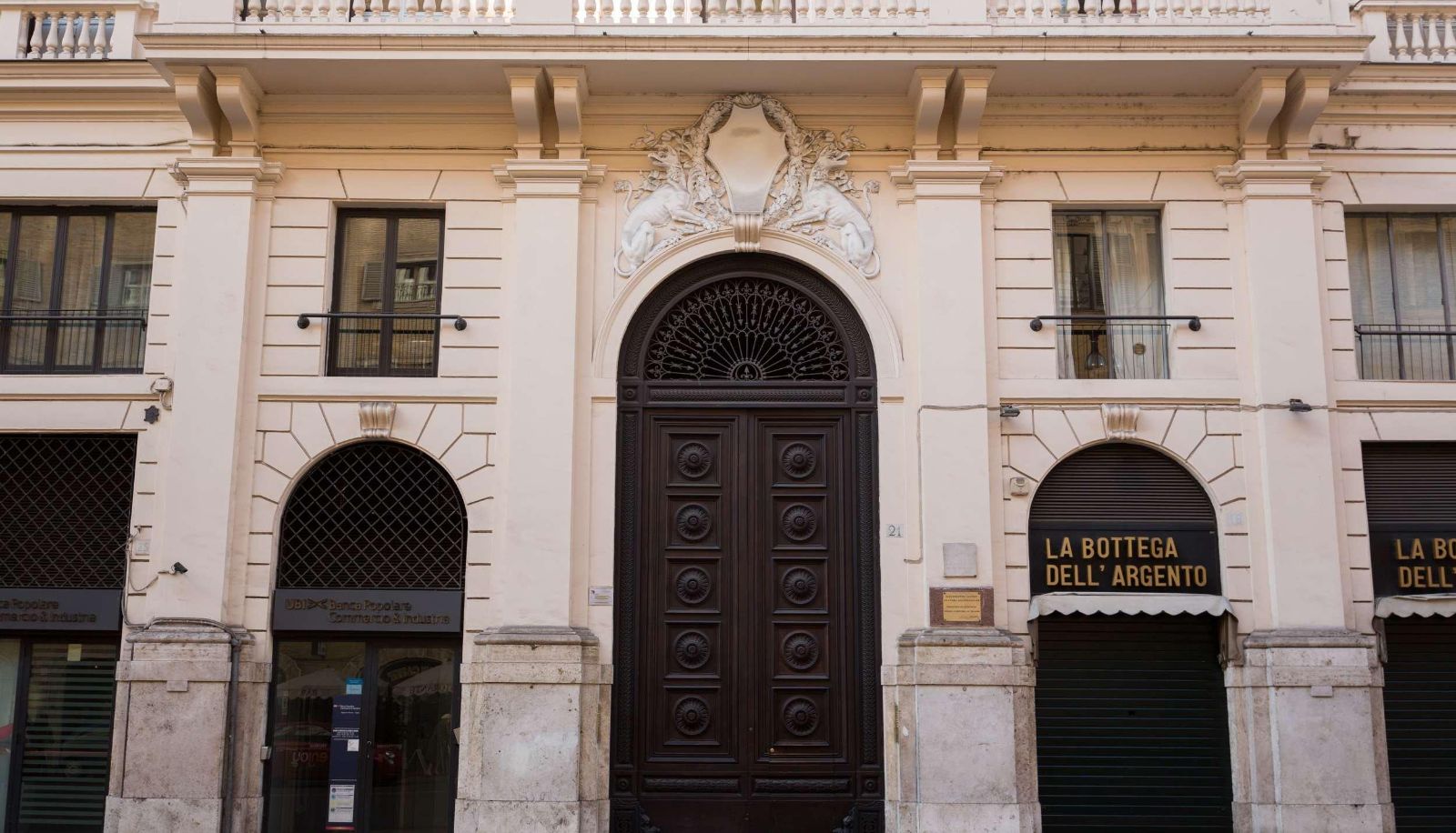 Exterior view - LE QUATTRO DAME LUXURY SUITES