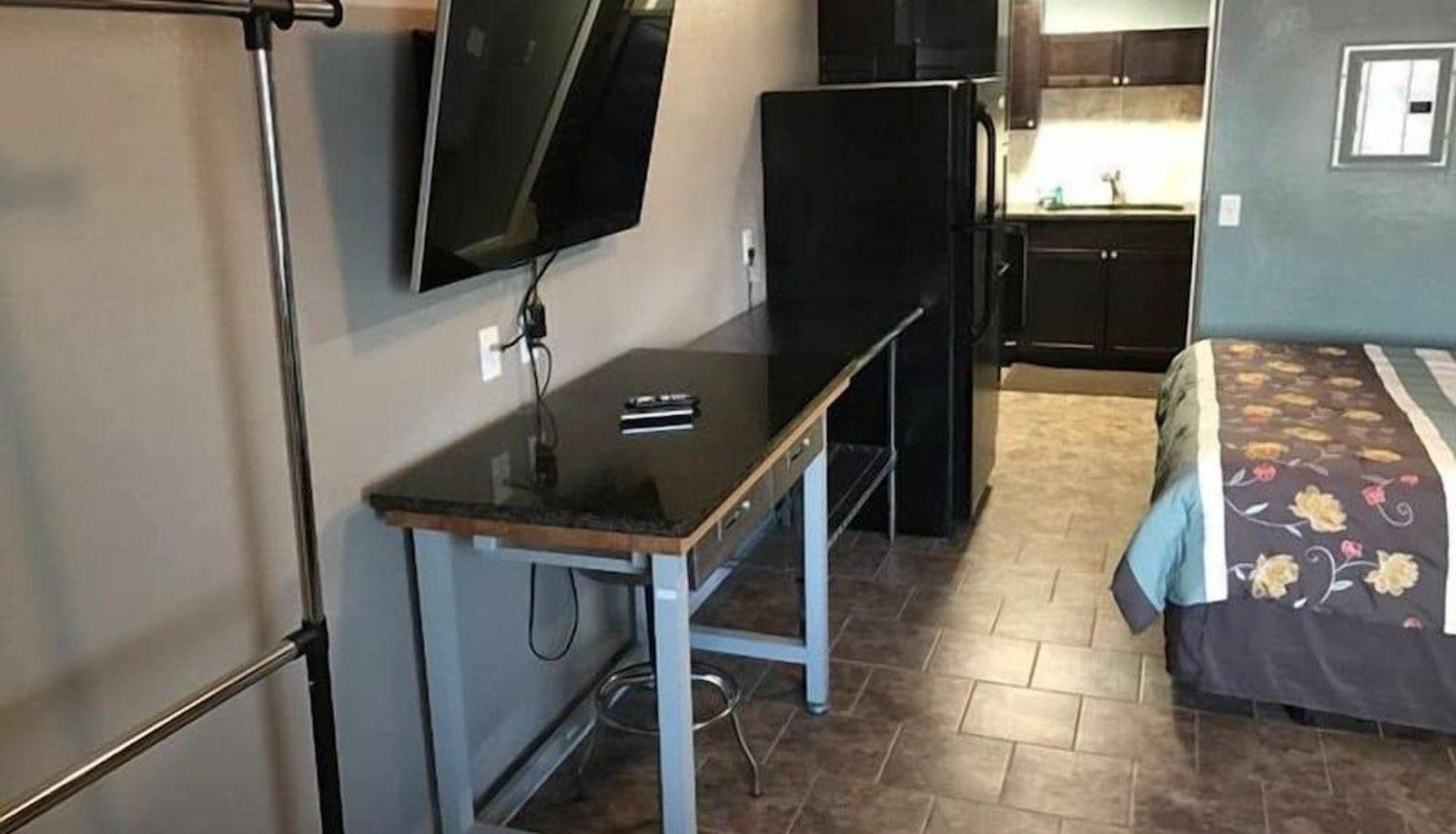 Apartament - Riverfront Studio Suites