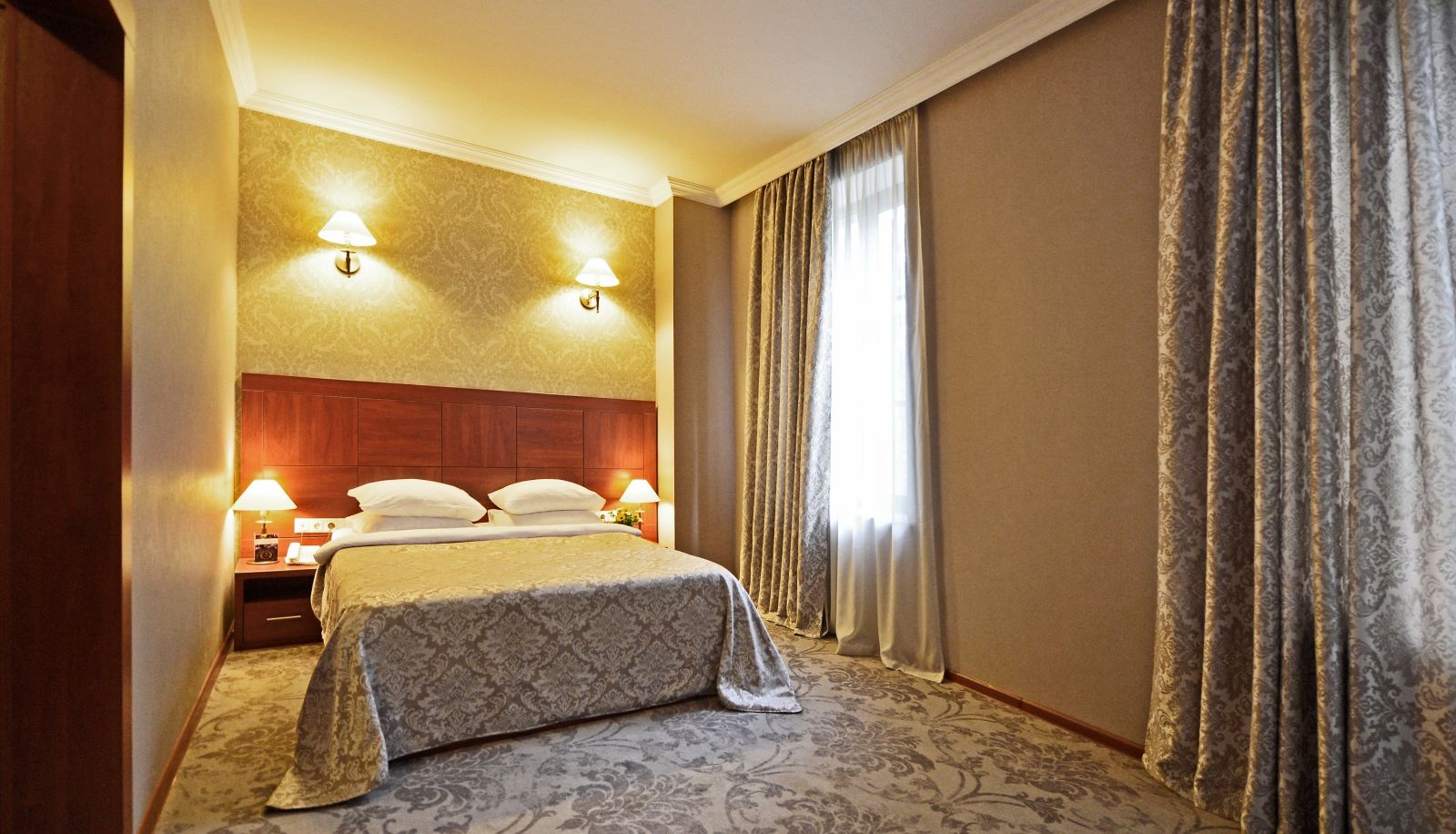 Zimmer - Astoria Tbilisi