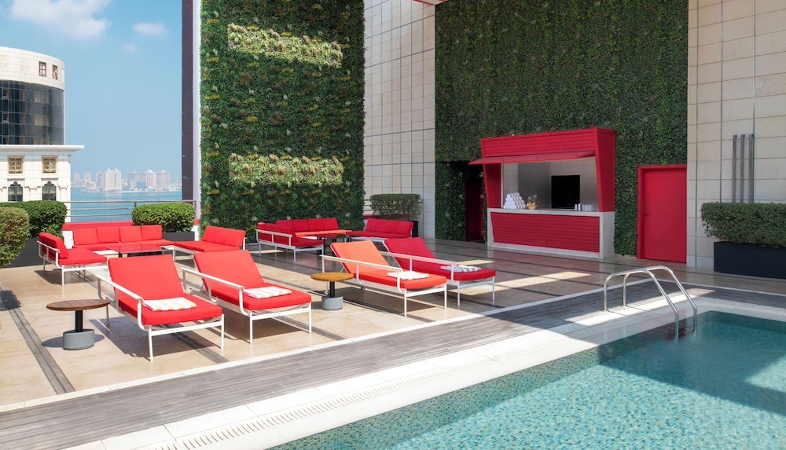 Pool - Dusit Hotel & Suites - Doha