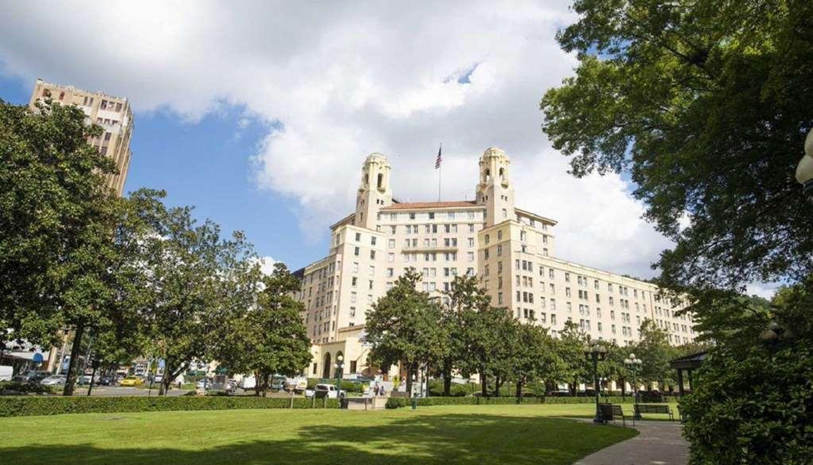 Exterior view - Arlington Resort Hotel and Spa