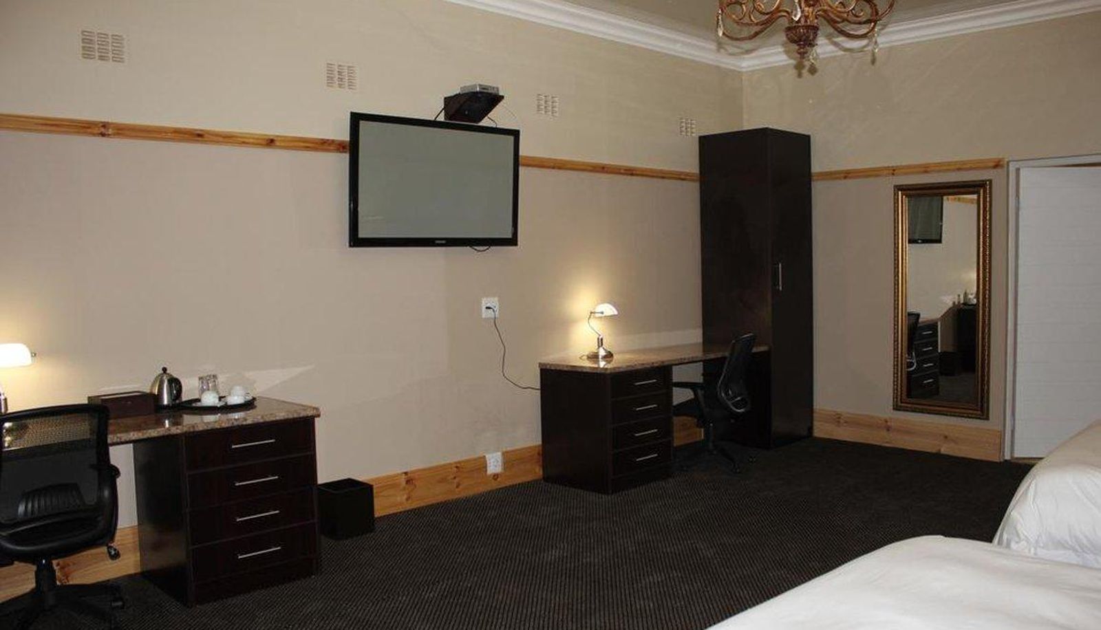 Chambre - Halfway House
