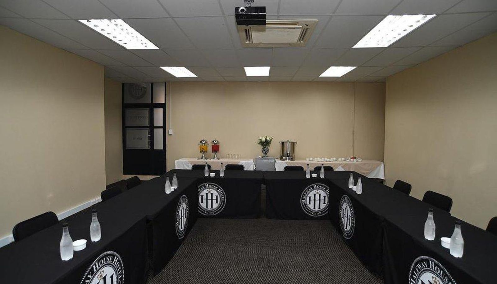 Konferenzraum - Halfway House