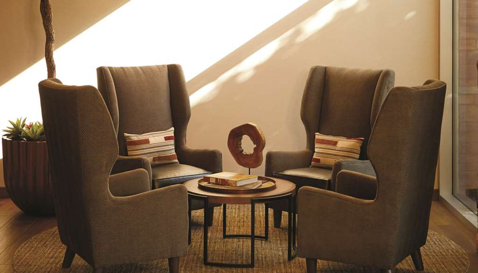 Hall - Hyatt Place Las Vegas at SIlverton Village