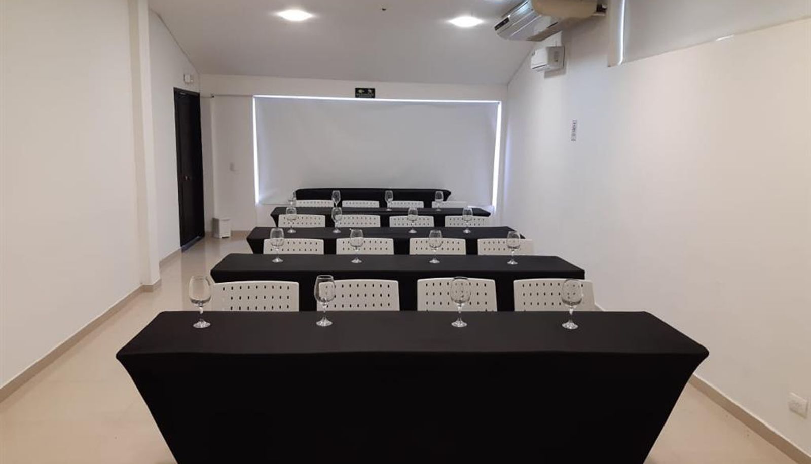 Conference room - Gio Santa Marta