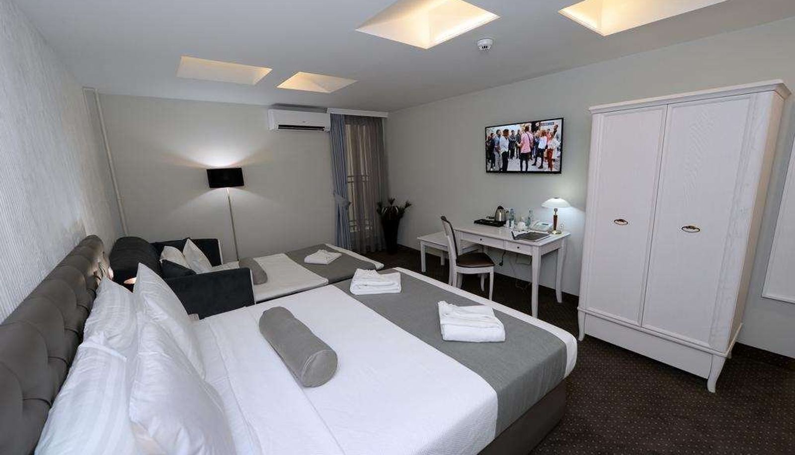 Habitación - HOTEL ALEXANDAR II