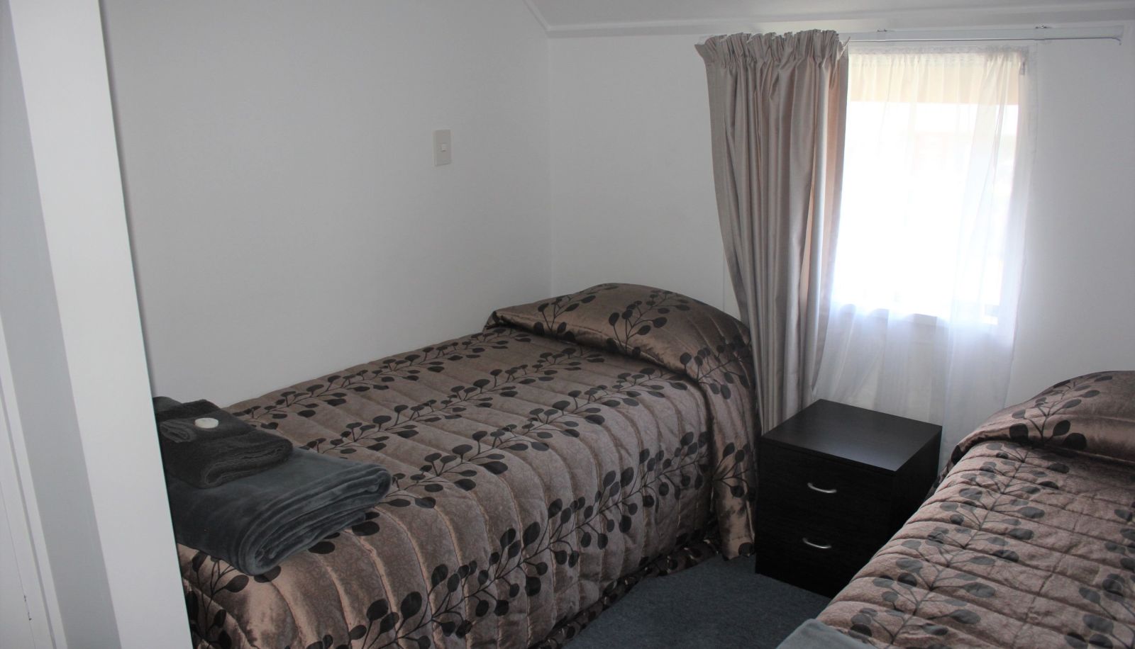 Zimmer - Centennial Court Hotel