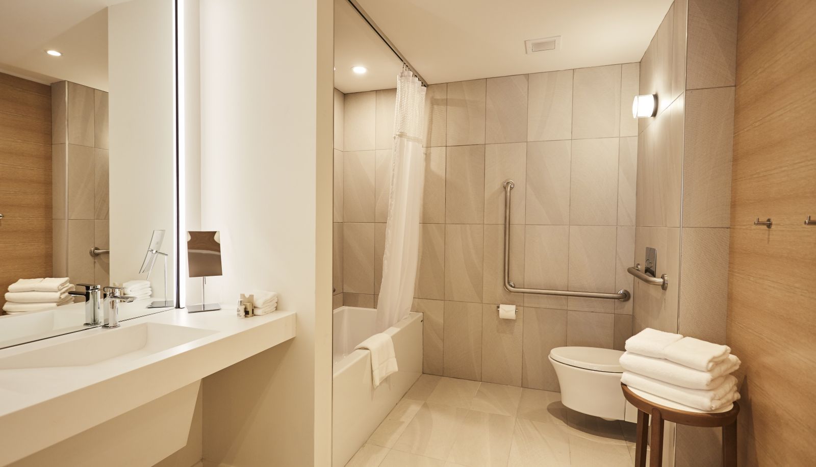 Hall - Le Germain Hotel Ottawa