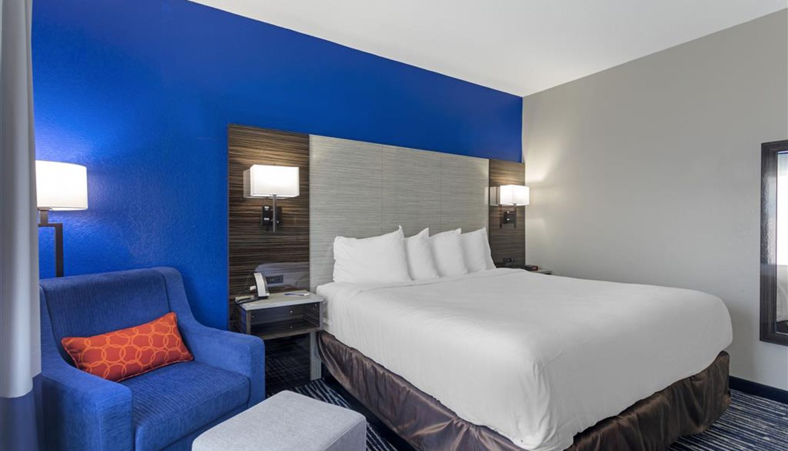 Camera - Comfort Inn & Suites Memphis East