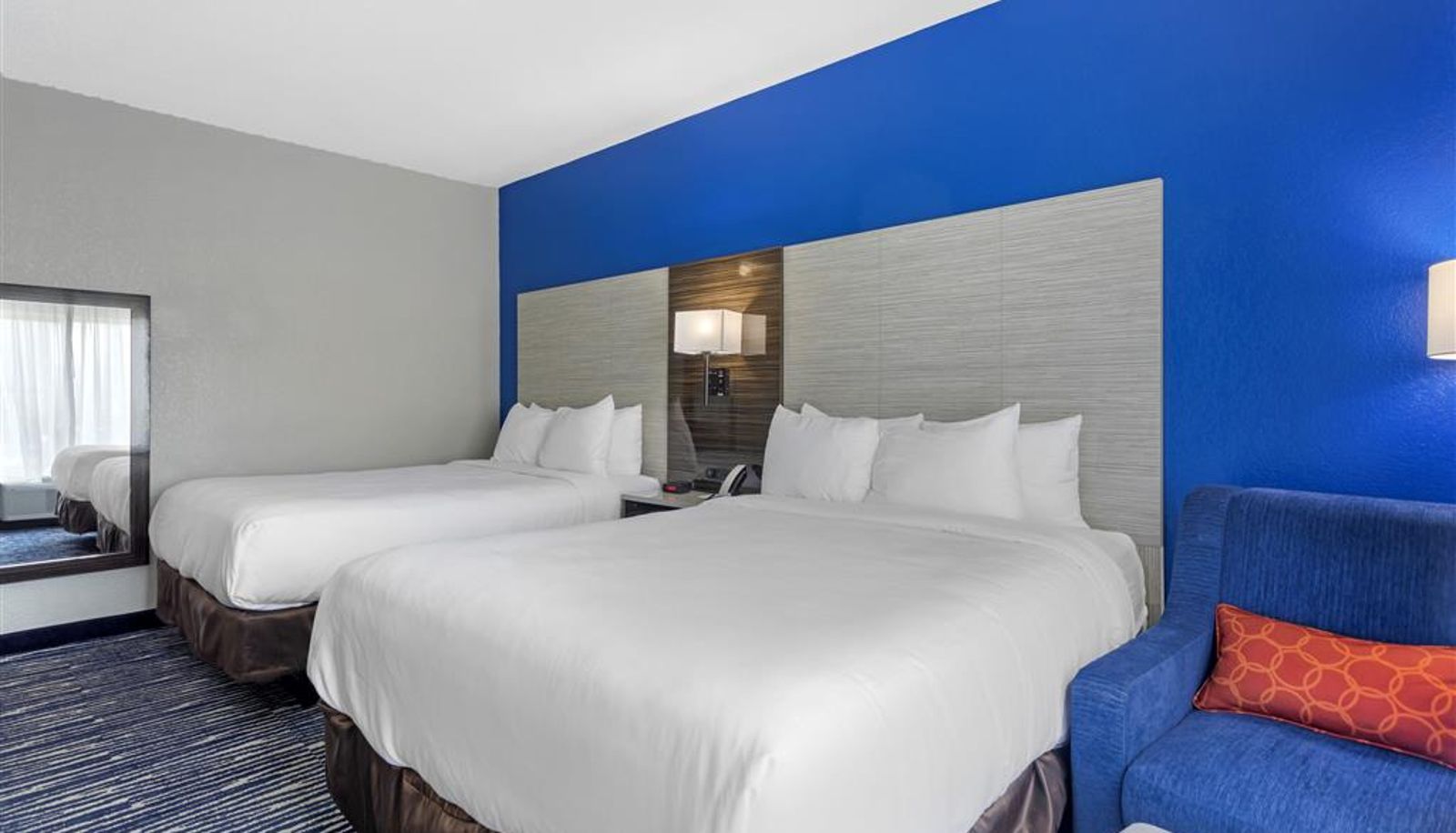 Camera - Comfort Inn & Suites Memphis East
