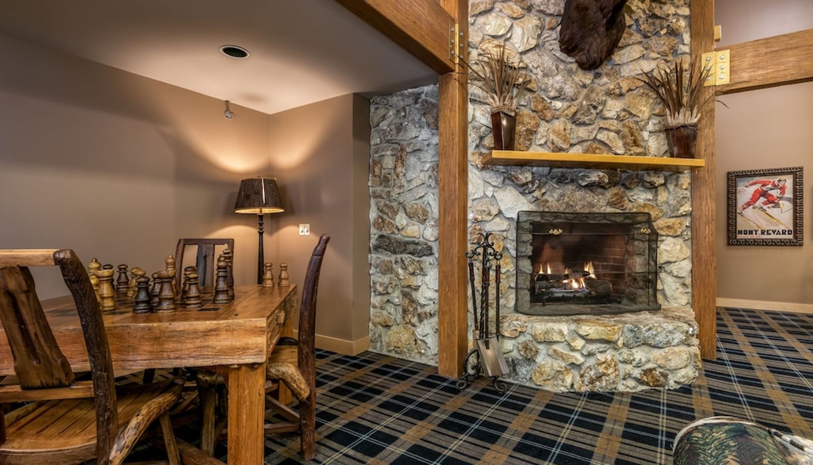 Hal - Snow Cap Inn