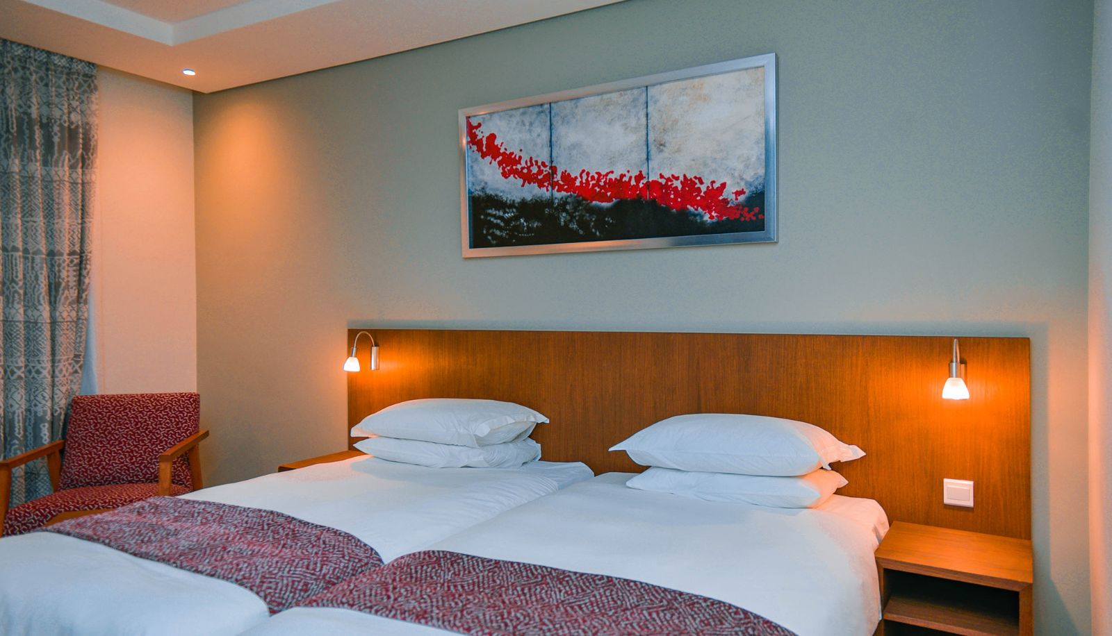 Room - Crowne Plaza DAR ES SALAAM by IHG