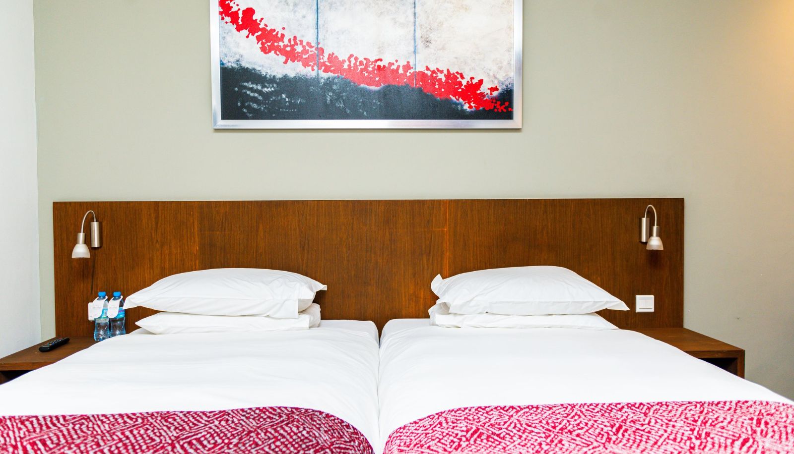 Room - Crowne Plaza DAR ES SALAAM by IHG