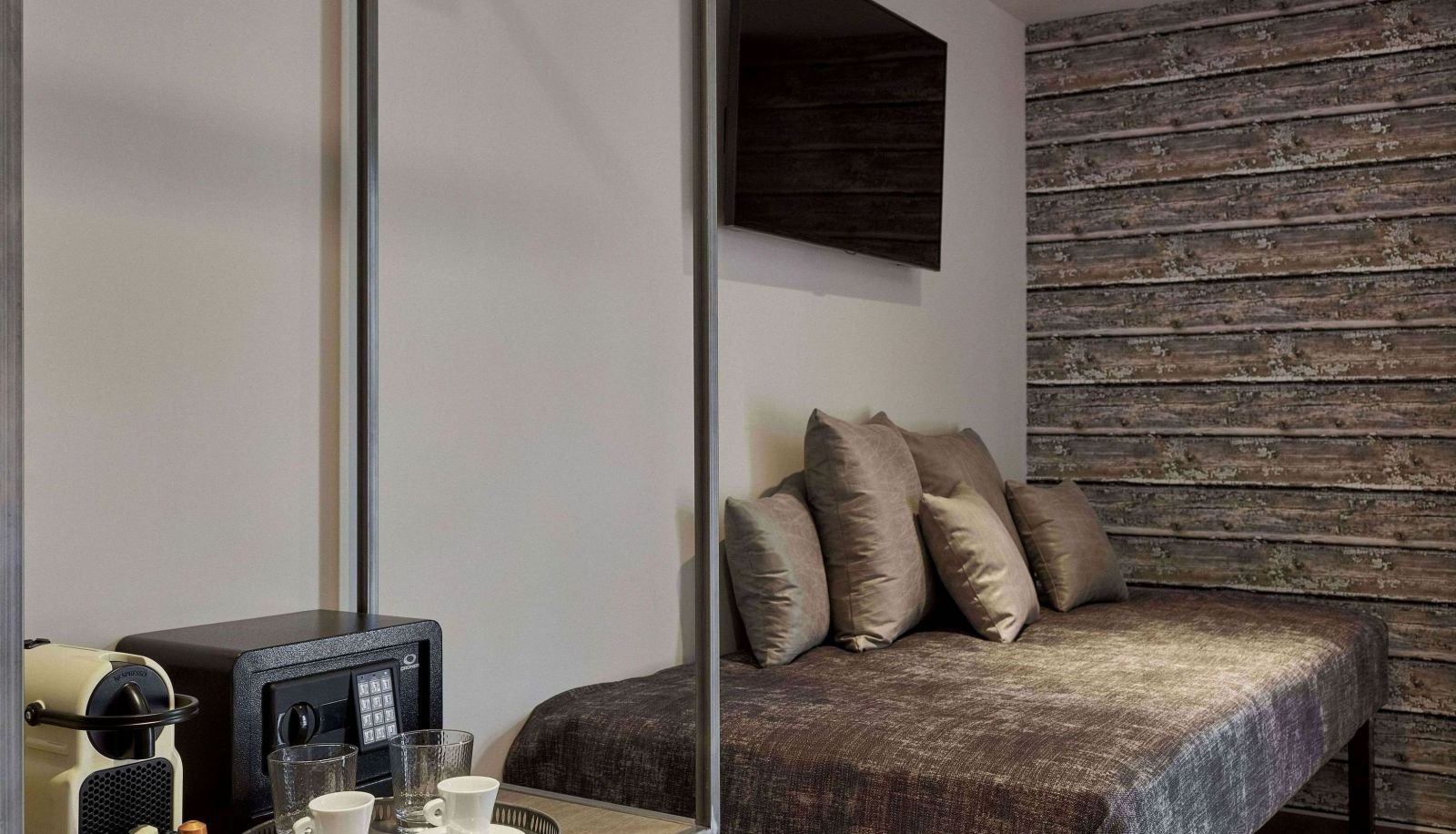Zimmer - 18 Micon Street Hotel