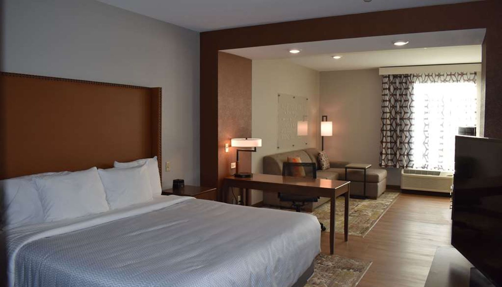 Zimmer - La Quinta Inn & Suites by Wyndham Flagstaff East I-40
