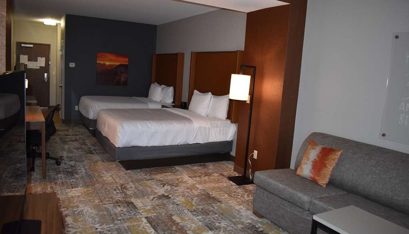 Zimmer - La Quinta Inn & Suites by Wyndham Flagstaff East I-40