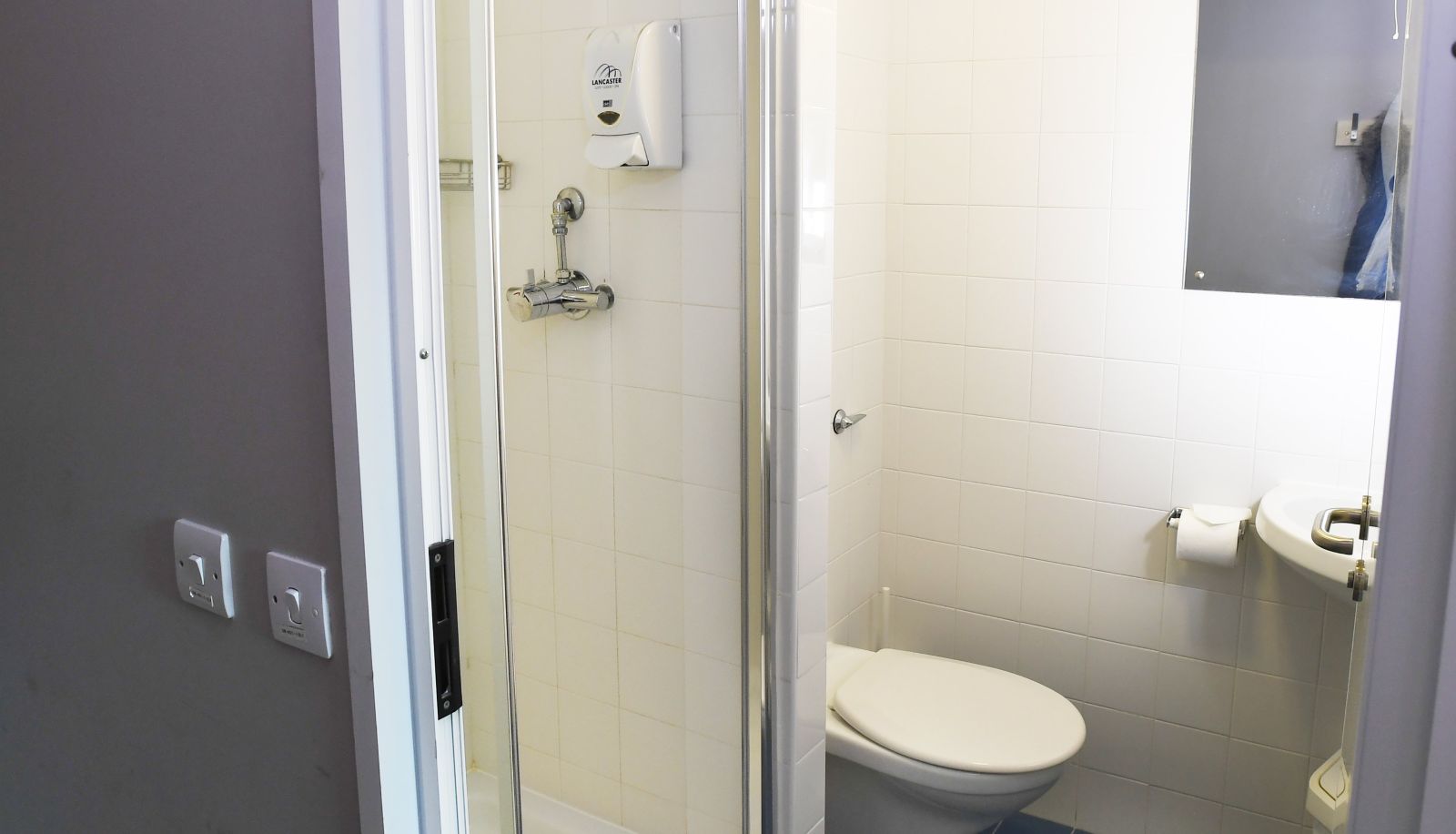 Zimmer - Lancaster Hotel and Spa Brunel University London