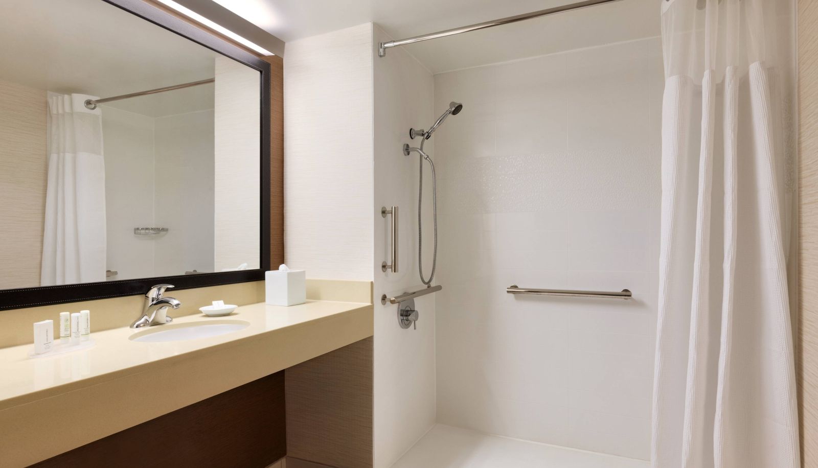 Camera - Fairfield Inn by Marriott Philadelphia Valley Forge King of Prussia