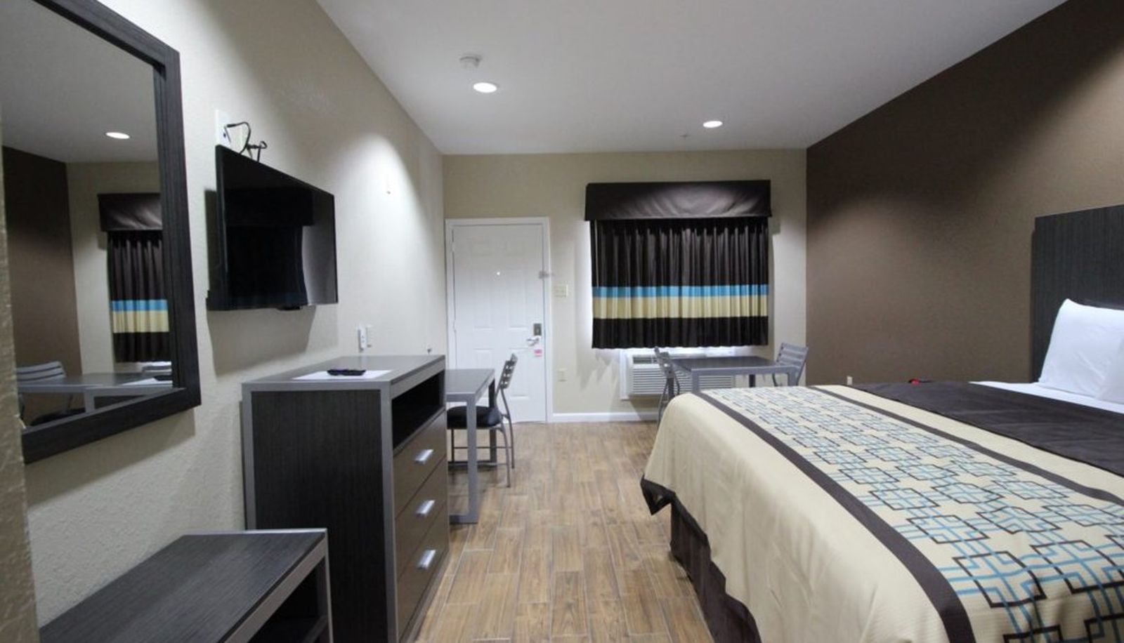 Zimmer - Scottish Inns and Suites Hwy 146 Baytown TX