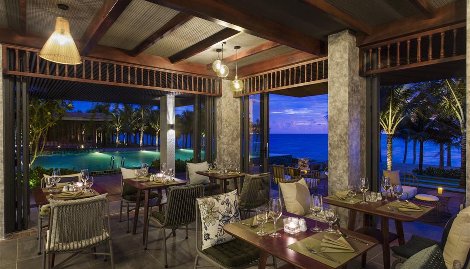 Restaurant - Dusit Princess Moonrise Beach Resort Phu Quoc