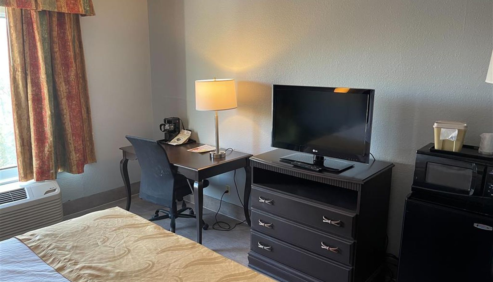 Kamer - SureStay Plus by Best Western Durham Medical Center