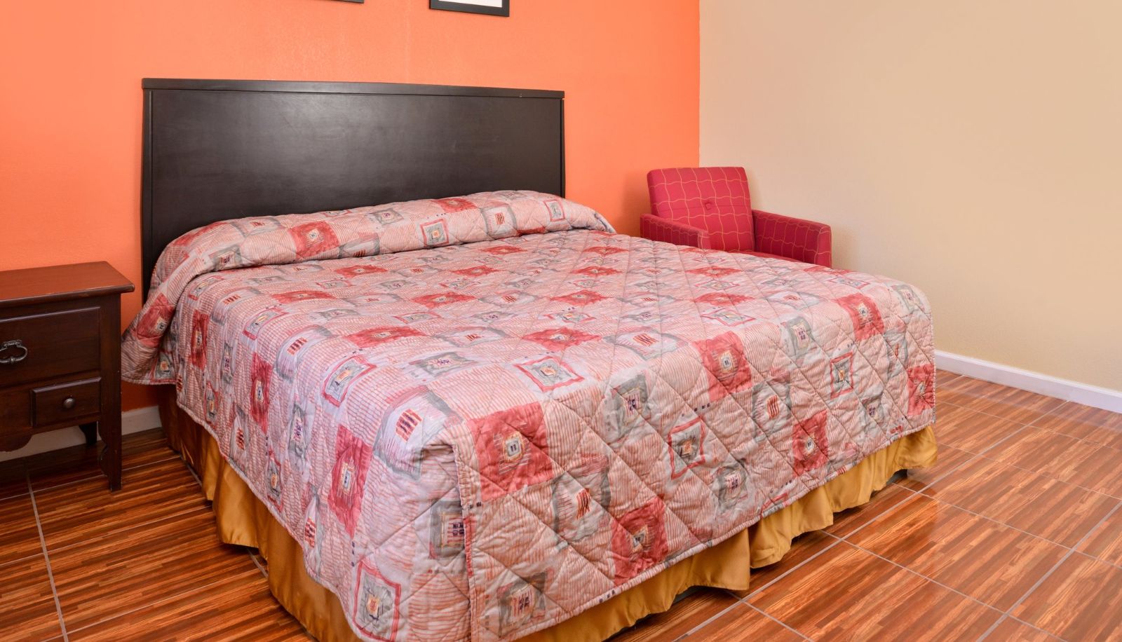 Room - Scottish Inns and Suites Lubbock TX