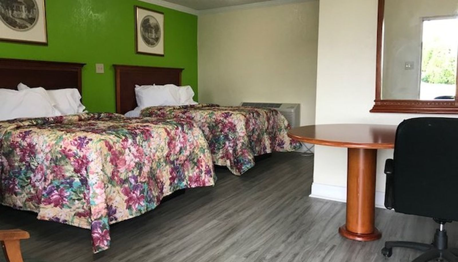 Zimmer - Scottish Inns Stone Mountain GA