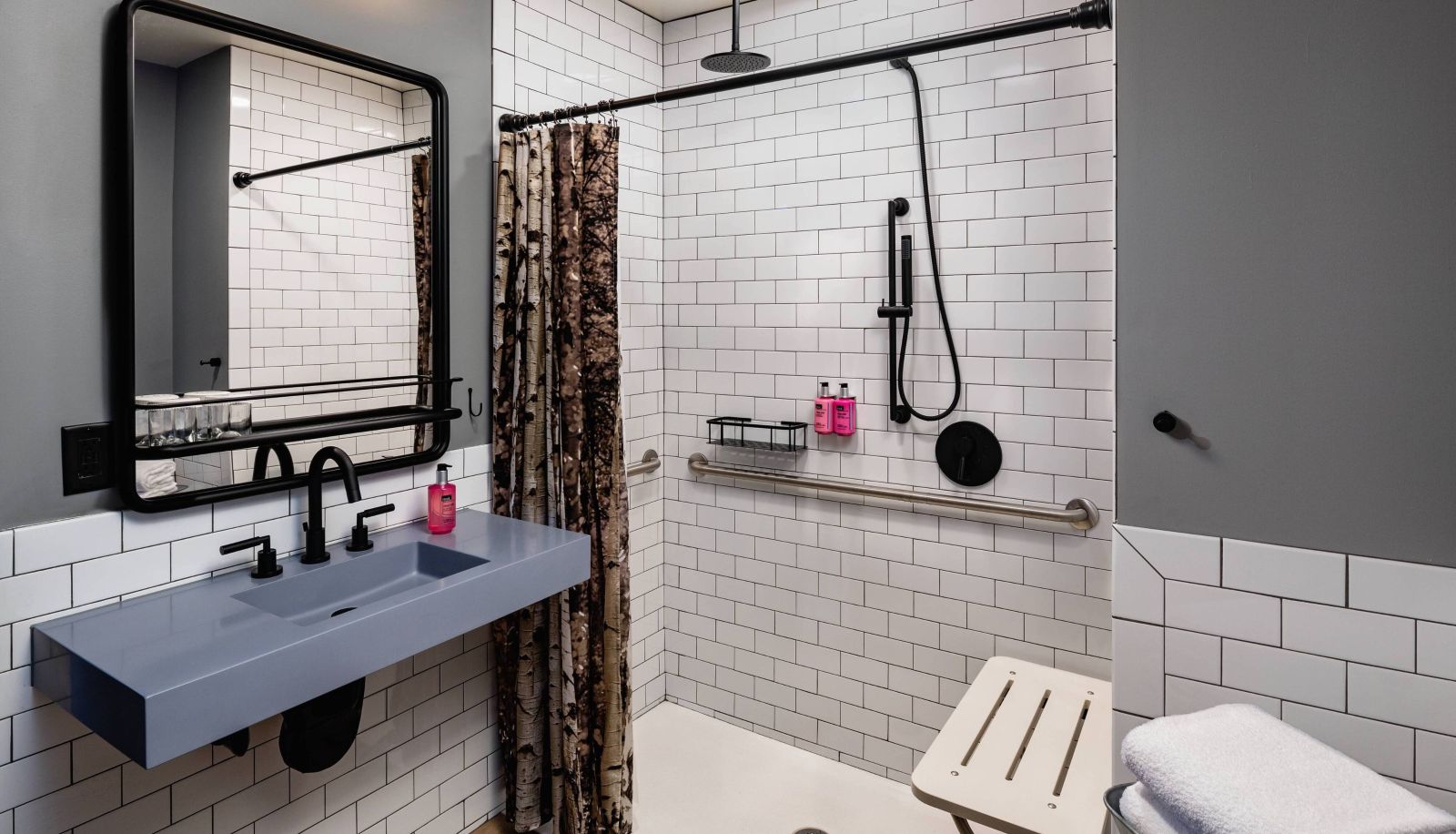 Room - Moxy Minneapolis Downtown