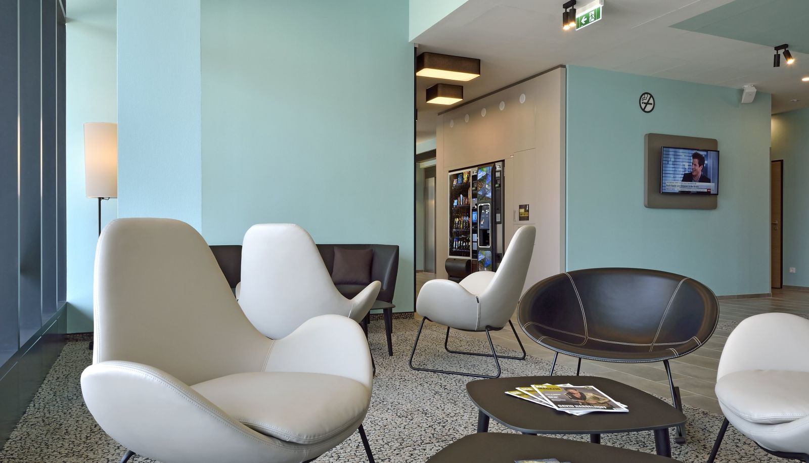 Lobby - B&B Hotel Wien HBF