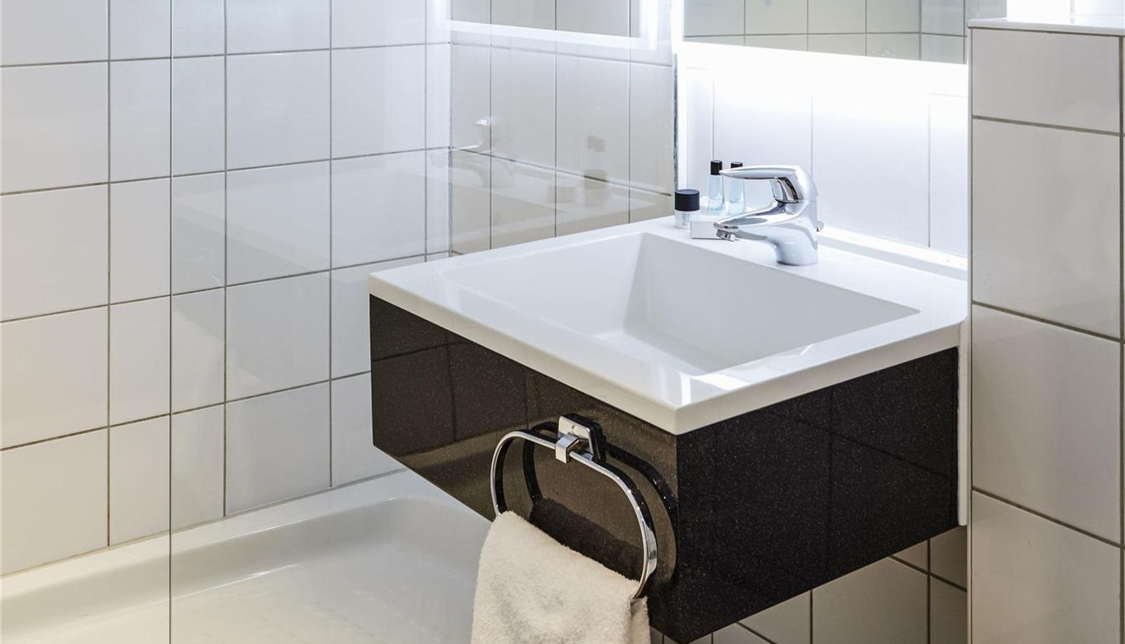 Room - Mercure Birmingham West Hotel