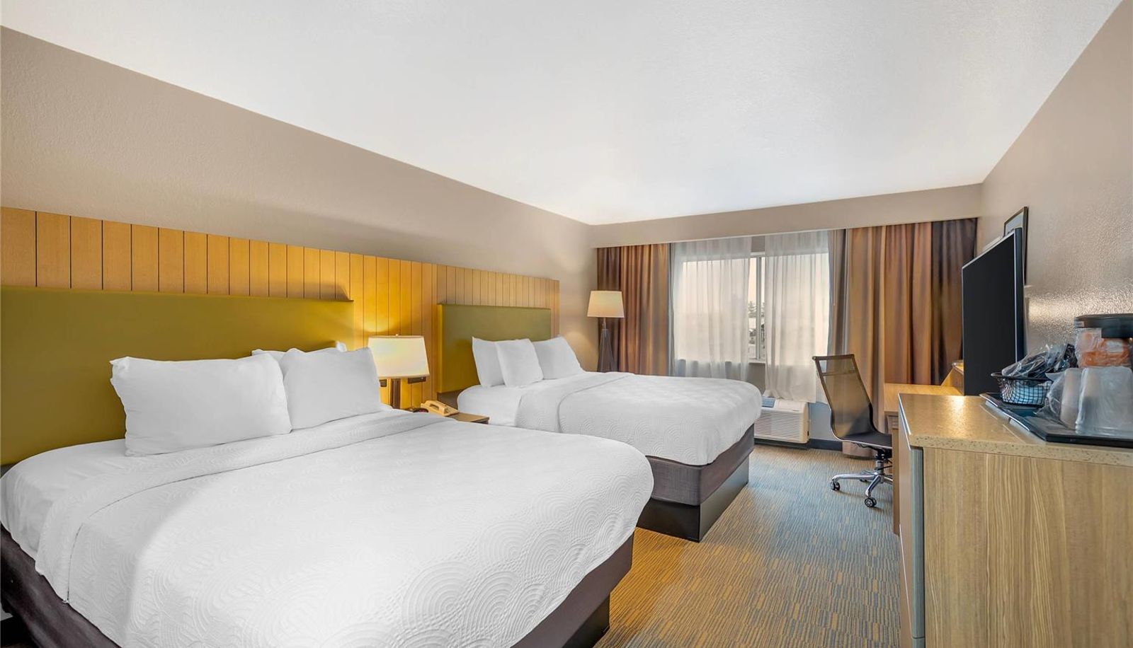Zimmer - Country Inn & Suites by Radisson Fairview Heights IL