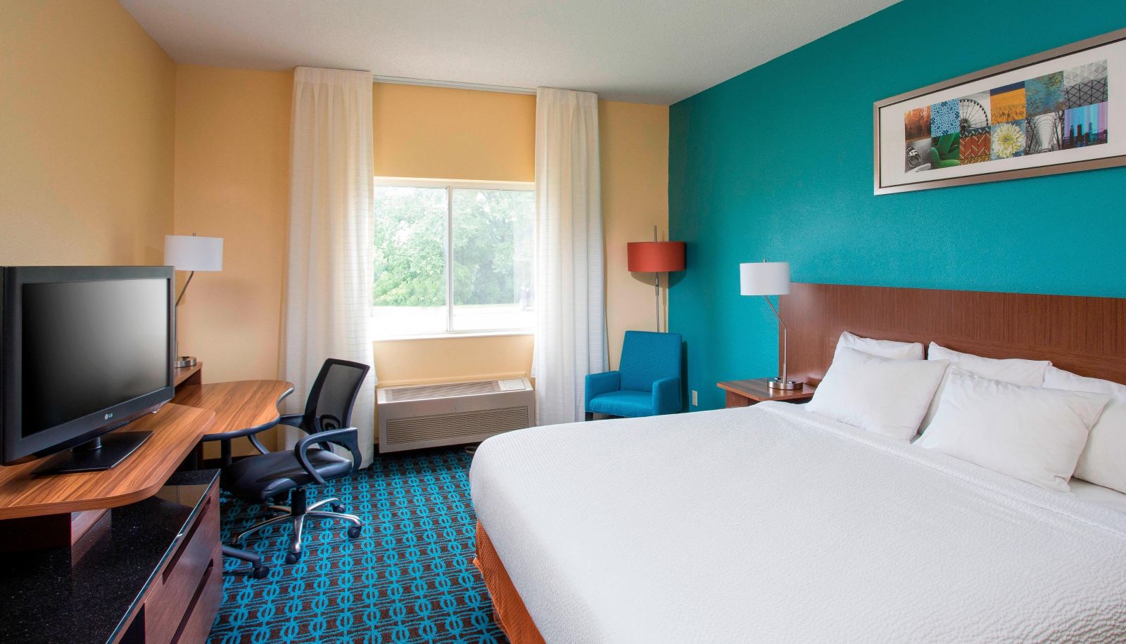 Camera - Fairfield Inn and Suites by Marriott Quincy