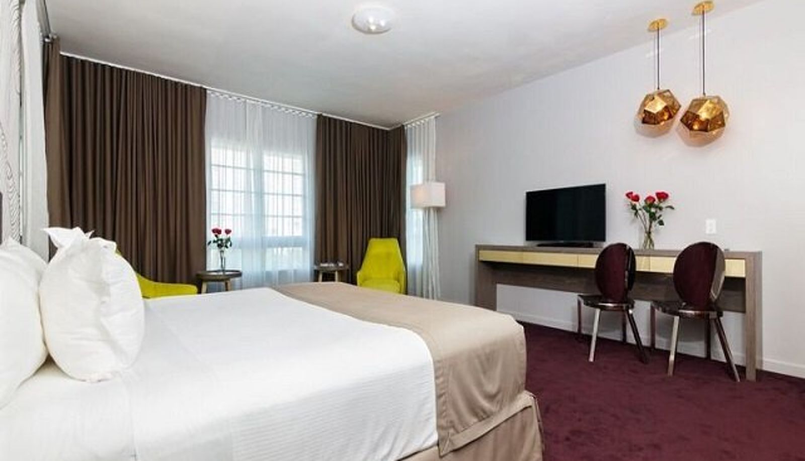 Zimmer - L Hotel