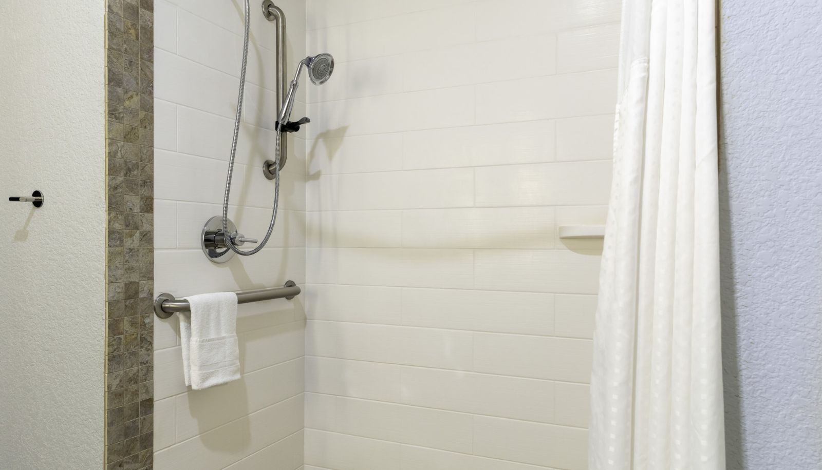 Room - Holiday Inn Express & Suites LEANDER by IHG