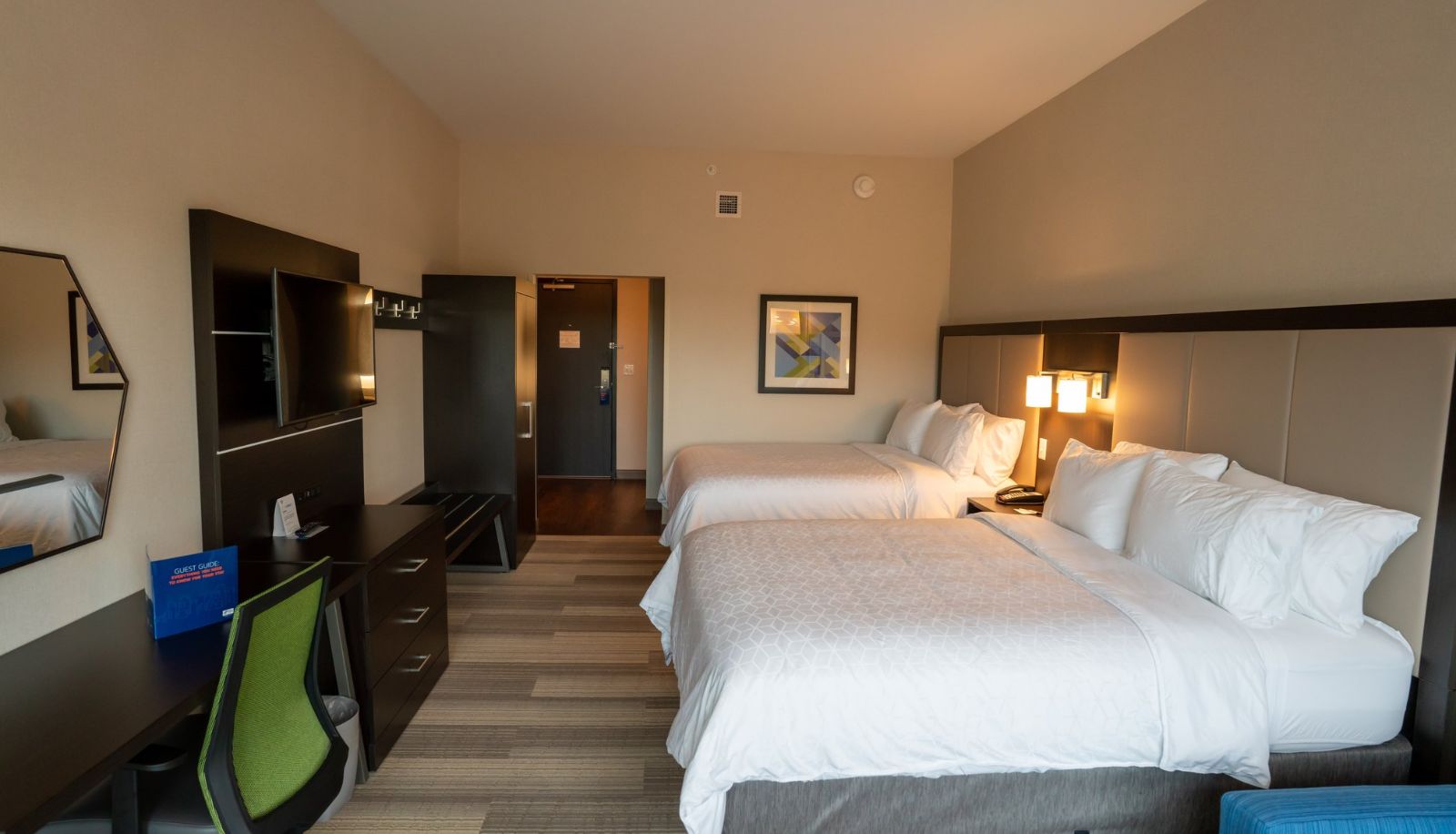Room - Holiday Inn Express & Suites RICHBURG by IHG