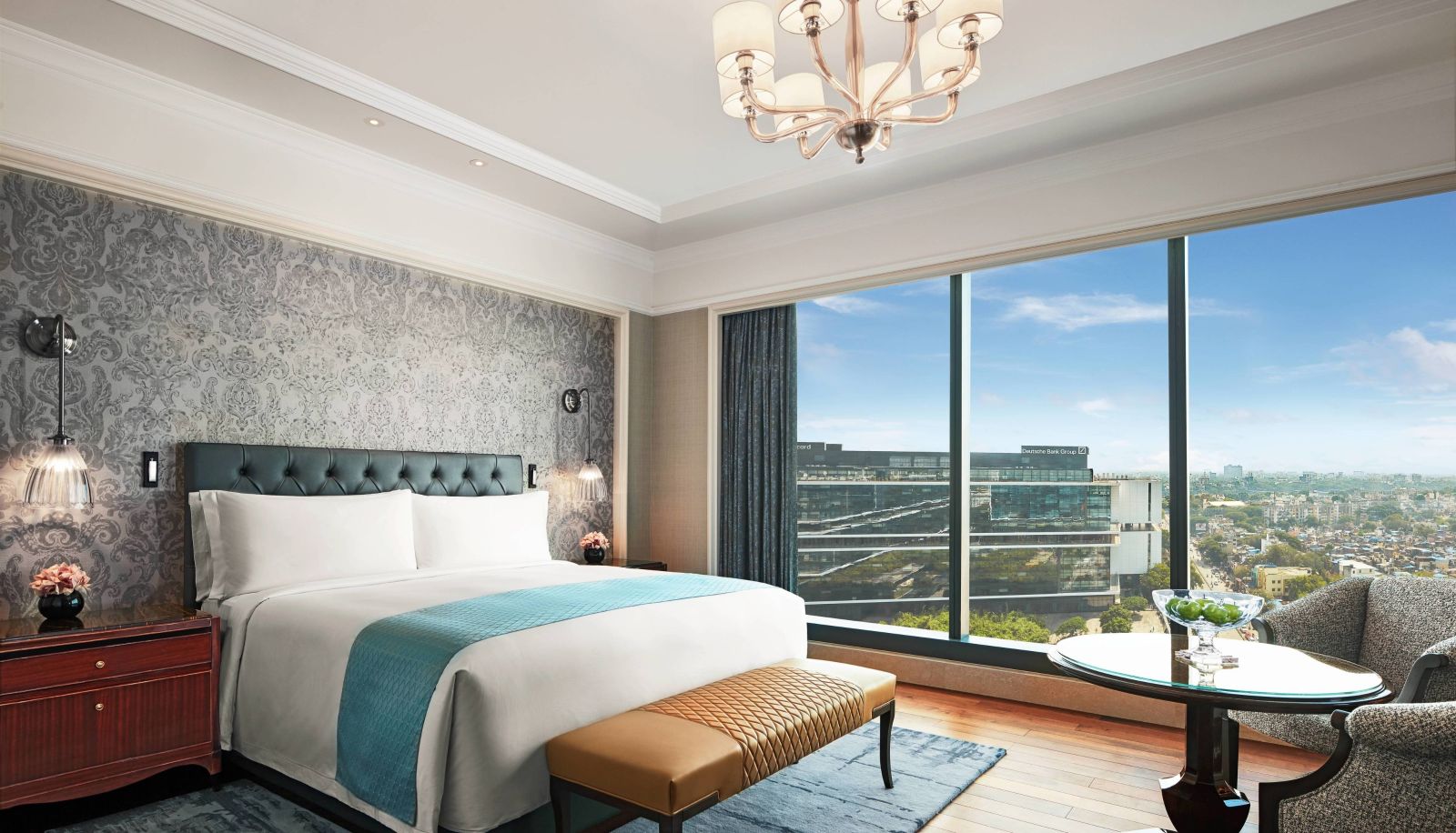 Zimmer - The Ritz-Carlton Pune