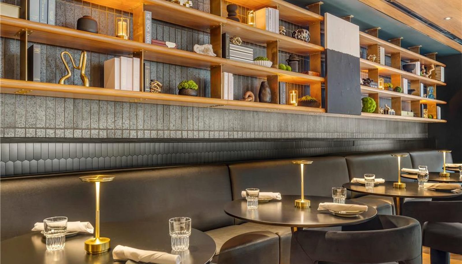 Bar - Cambria Hotel Boston Downtown - Seaport