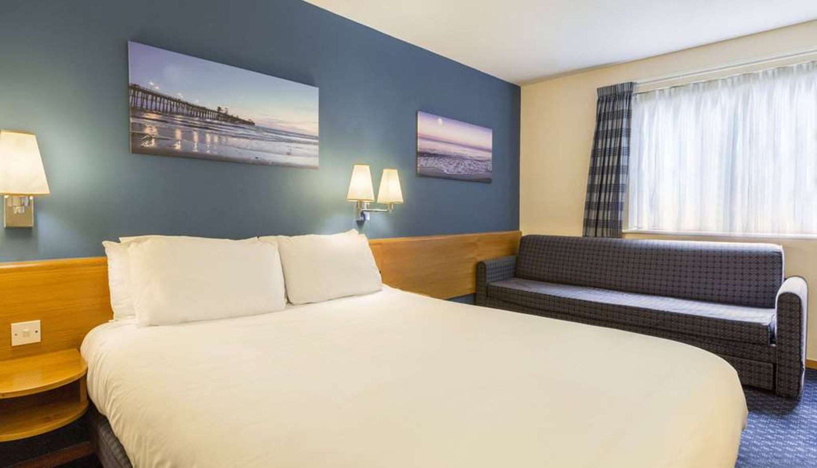 Room - Days Inn by Wyndham Magor