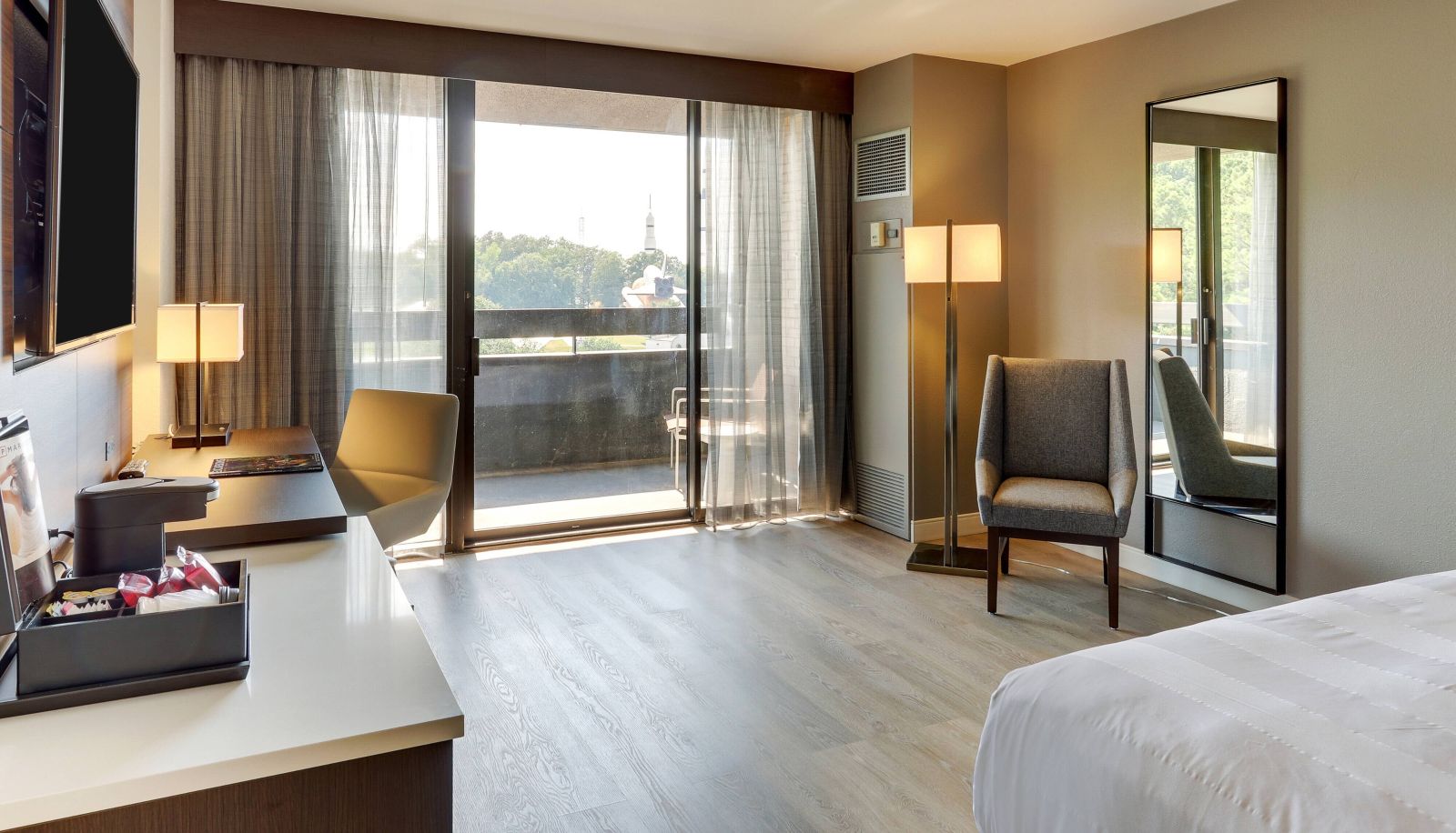 Kamer - Huntsville Marriott at the Space and Rocket Center